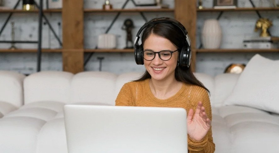 How Online Courses Contribute to Professional Development